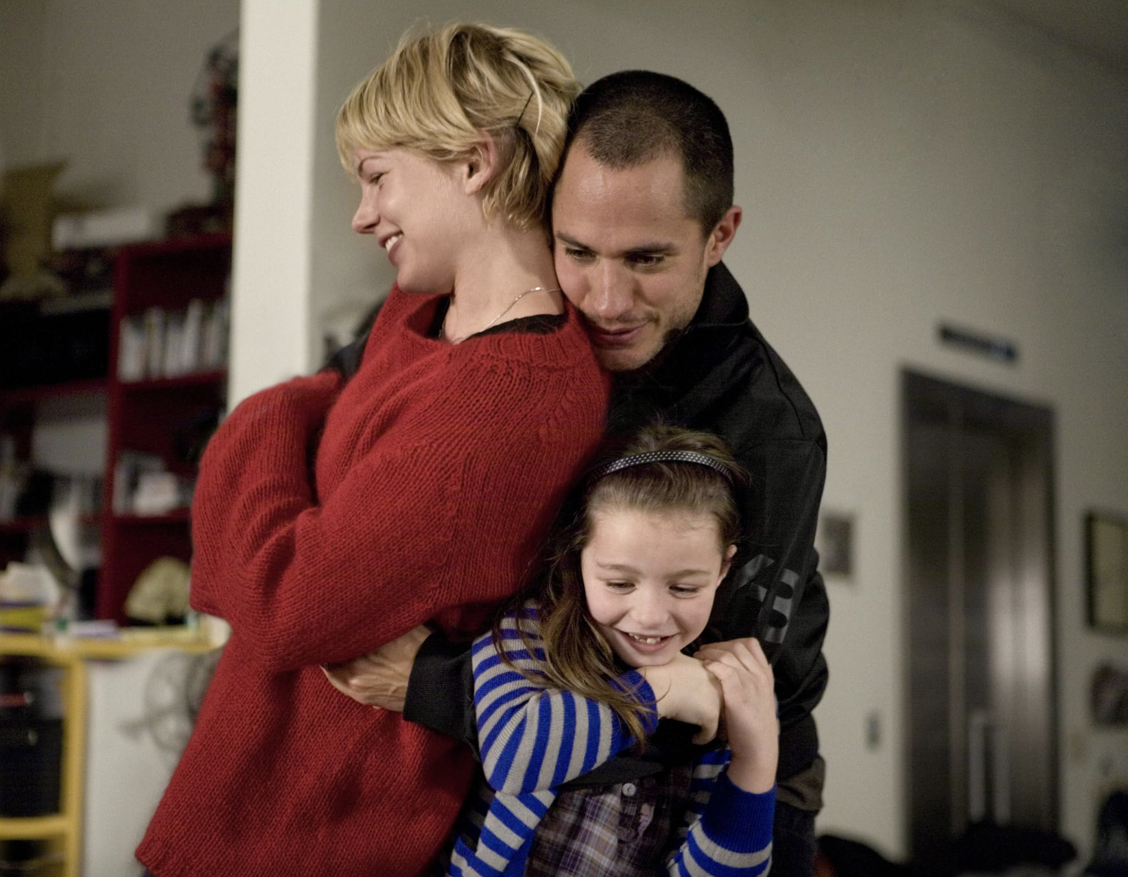 Принимала наркотики в хижине: популярная актриса была найдена мертвой на берегу реки